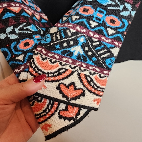 Icelandic Wool Blend 1/2 Zip Black Blue Pink Pull Over Sweater Size Medium - Picture 10 of 14